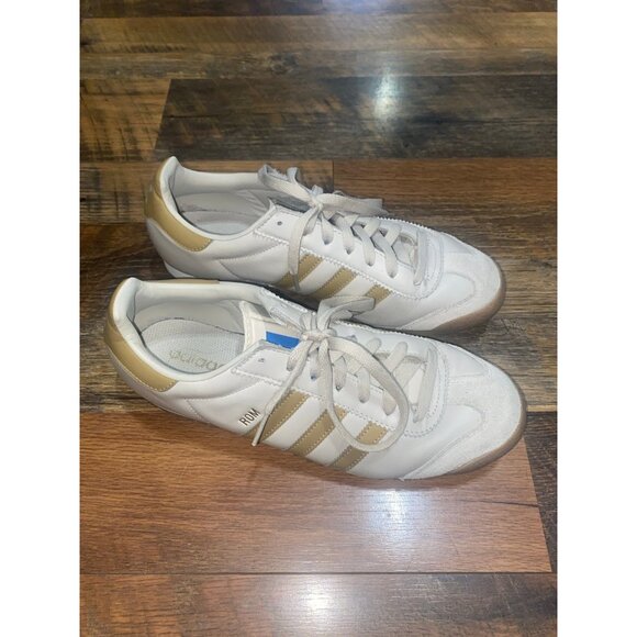 Adidas‎ ROM shoes - Picture 1 of 6